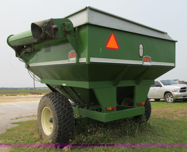 image for item R9325 Ficklin CA9600 grain cart