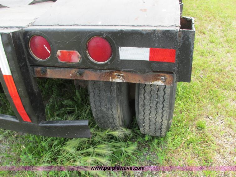image for item R9326 1988 ASI drop deck trailer