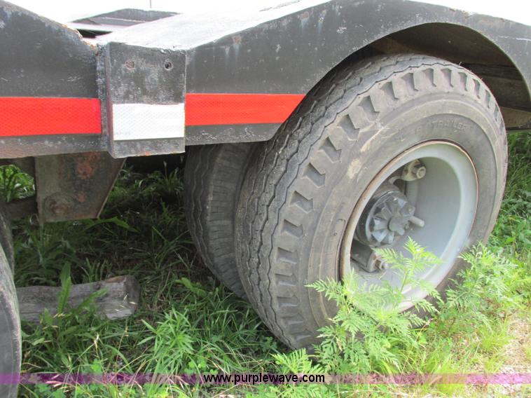 image for item R9326 1988 ASI drop deck trailer