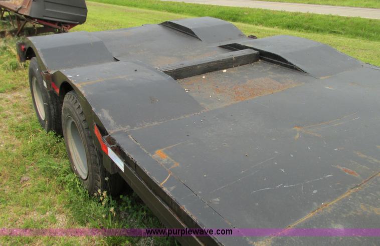 image for item R9326 1988 ASI drop deck trailer