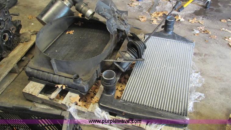 image for item AY9850 Cummins 5.9L L6 turbo diesel engine