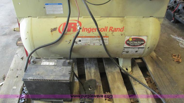 image for item AY9851 Ingersoll Rand 2475 air compressor