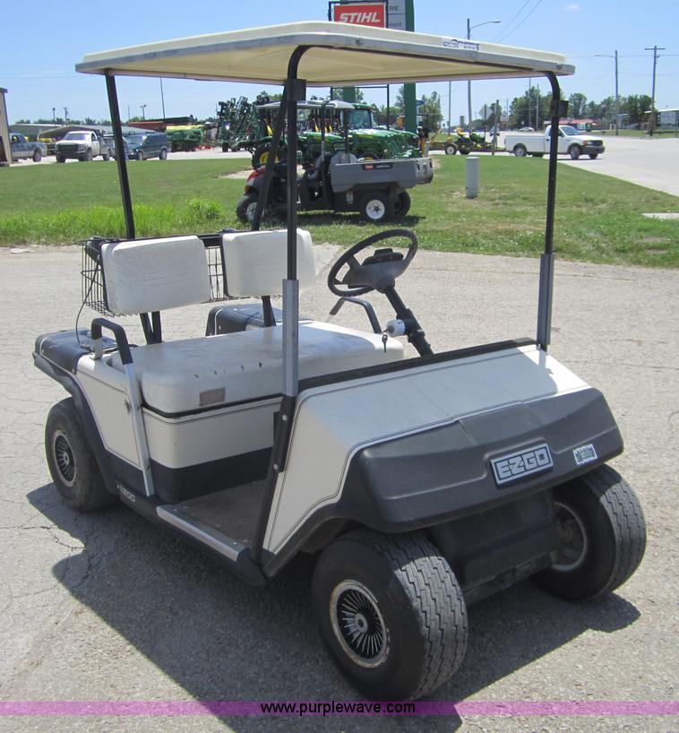 image for item AZ9118 Ez-go 8010 electric golf cart