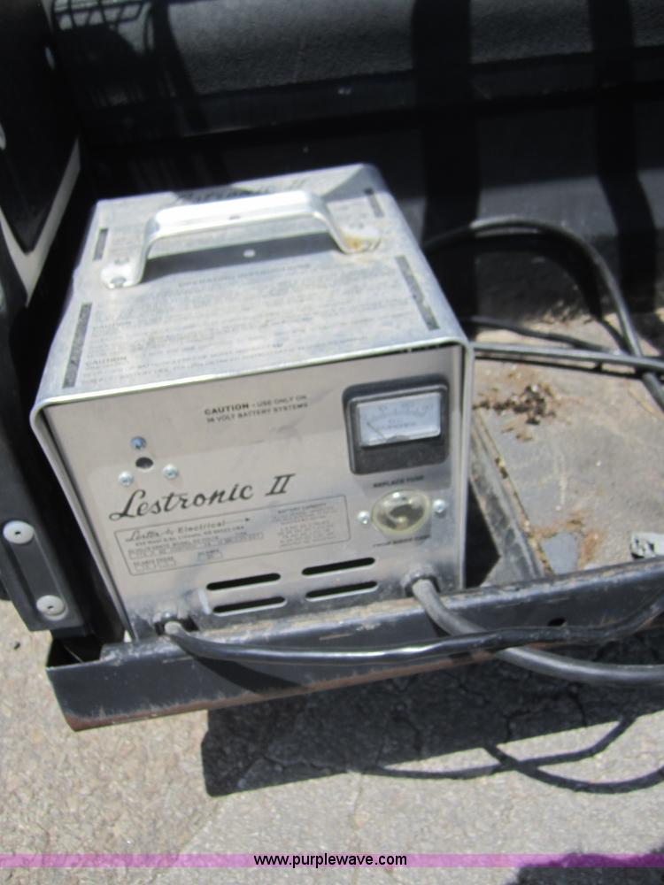 image for item AZ9118 Ez-go 8010 electric golf cart