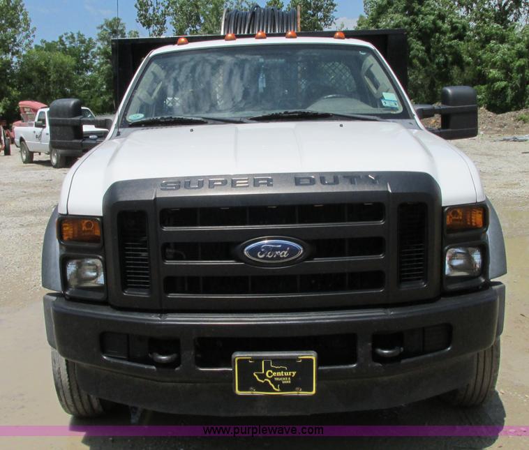 image for item B2988 2008 Ford F550 Super Duty flatbed truck