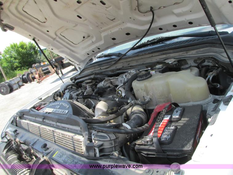 image for item B2988 2008 Ford F550 Super Duty flatbed truck