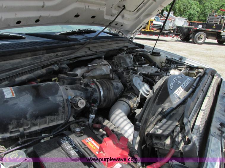 image for item B2988 2008 Ford F550 Super Duty flatbed truck