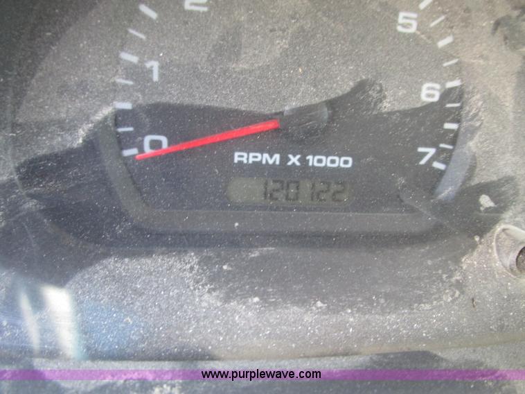 image for item B2989 2006 Ford Ranger XL pickup truck