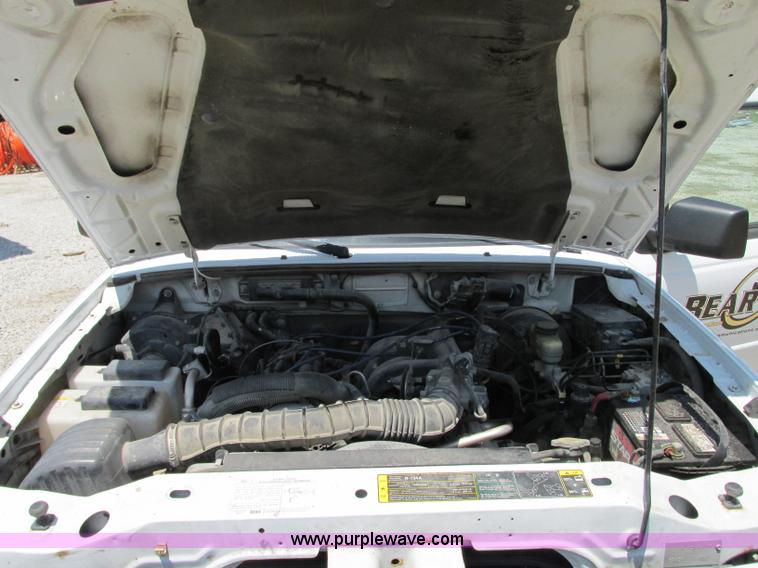 image for item B2989 2006 Ford Ranger XL pickup truck
