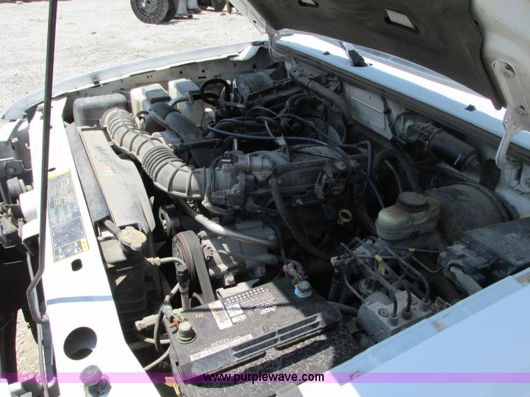 image for item B2989 2006 Ford Ranger XL pickup truck