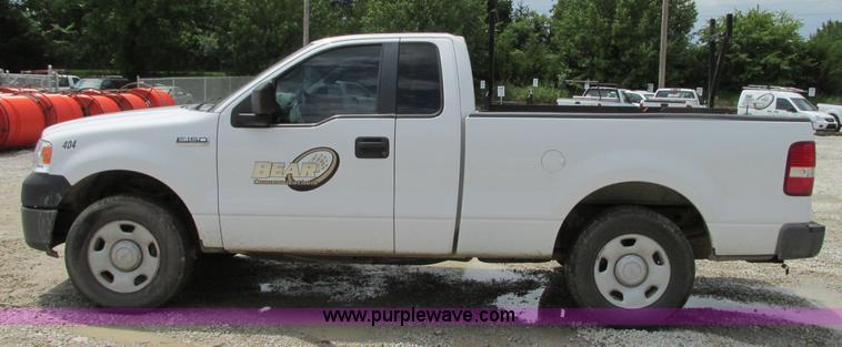image for item B2990 2007 Ford F150 XL pickup truck