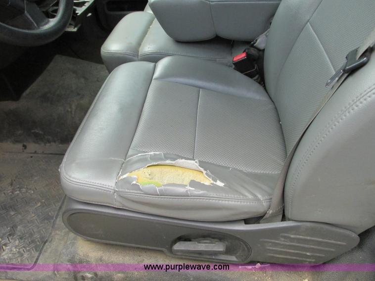 image for item B2990 2007 Ford F150 XL pickup truck