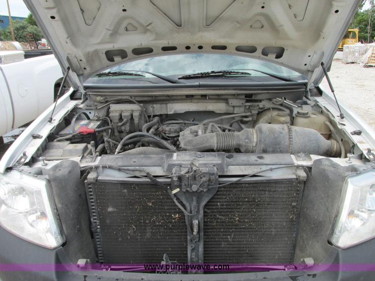 image for item B2990 2007 Ford F150 XL pickup truck