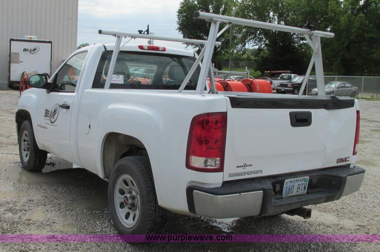 image for item B2994 2009 GMC Sierra 1500 pickup truck