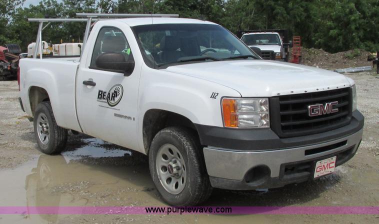 image for item B2994 2009 GMC Sierra 1500 pickup truck