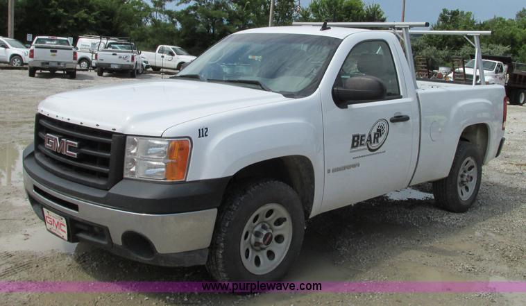 image for item B2994 2009 GMC Sierra 1500 pickup truck