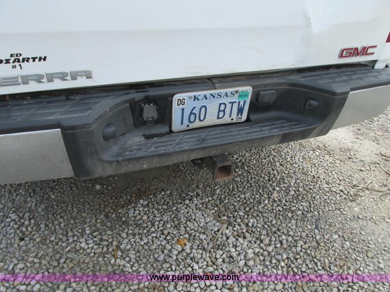 image for item B2994 2009 GMC Sierra 1500 pickup truck