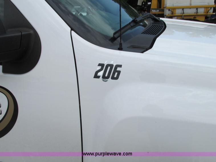 image for item B2995 2008 Chevrolet Silverado pickup truck