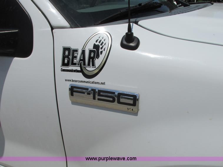 image for item B2996 2007 Ford F150 XL pickup truck