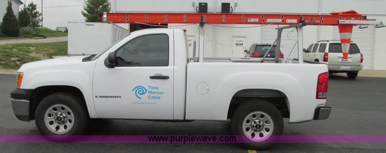 image for item B2997 2008 GMC Sierra 1500 pickup truck