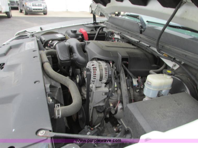 image for item B2997 2008 GMC Sierra 1500 pickup truck