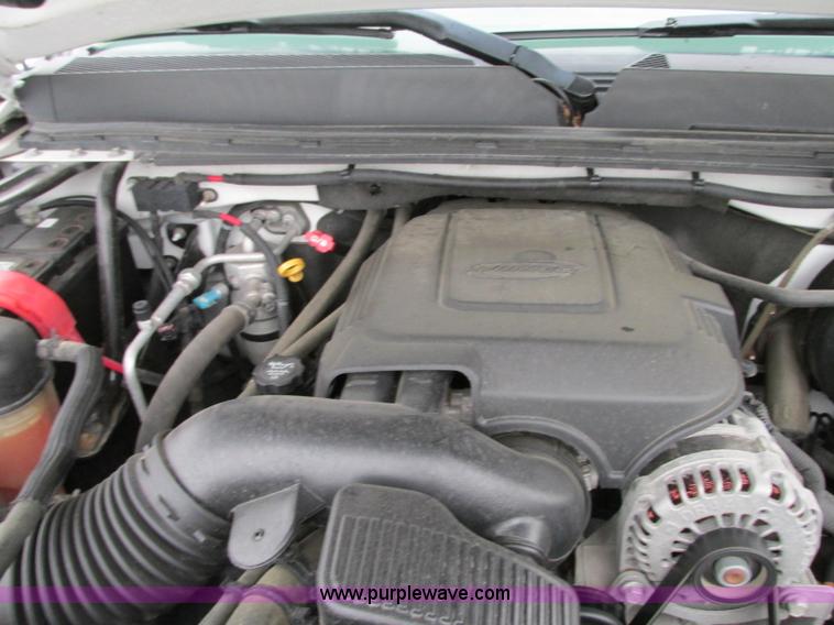 image for item B2997 2008 GMC Sierra 1500 pickup truck