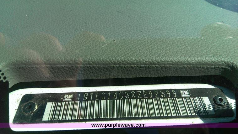 image for item B2997 2008 GMC Sierra 1500 pickup truck