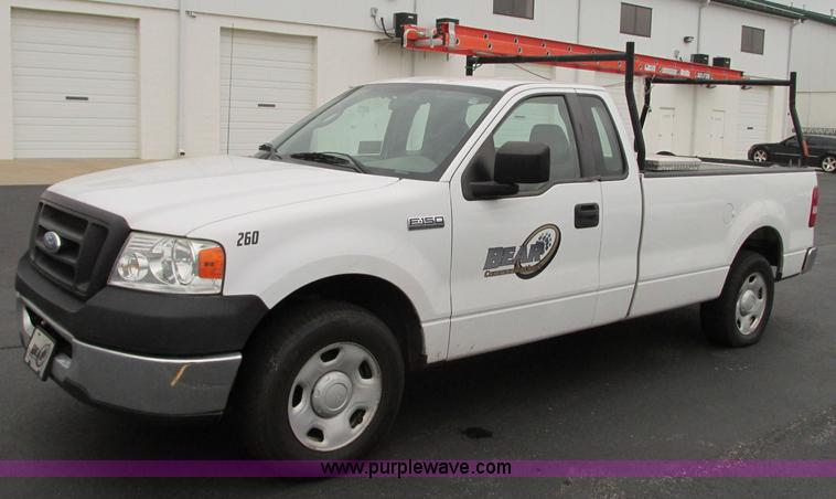 image for item B2998 2008 Ford F150 XL pickup truck