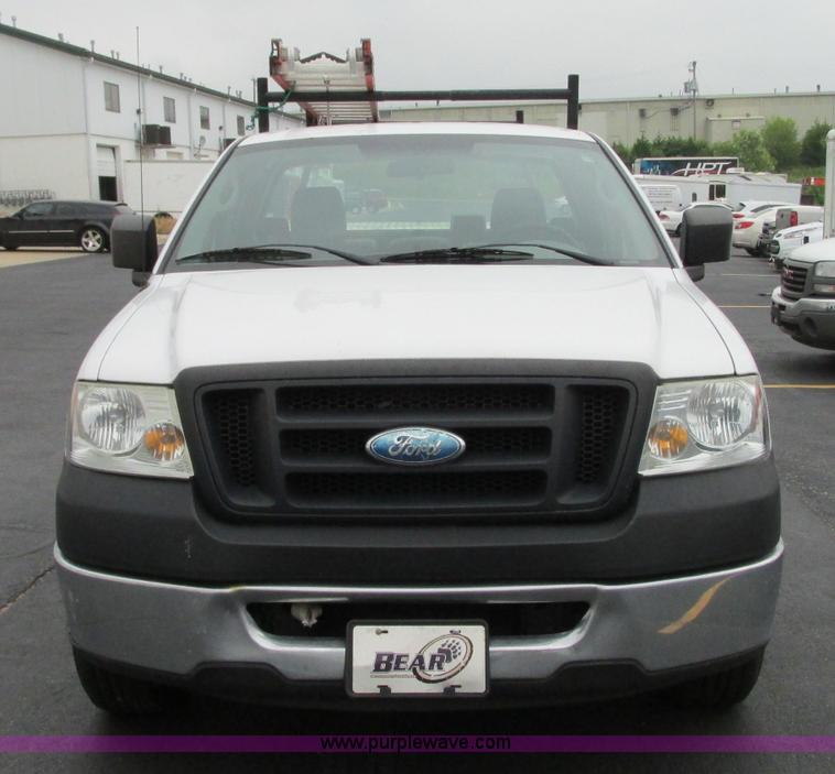 image for item B2998 2008 Ford F150 XL pickup truck