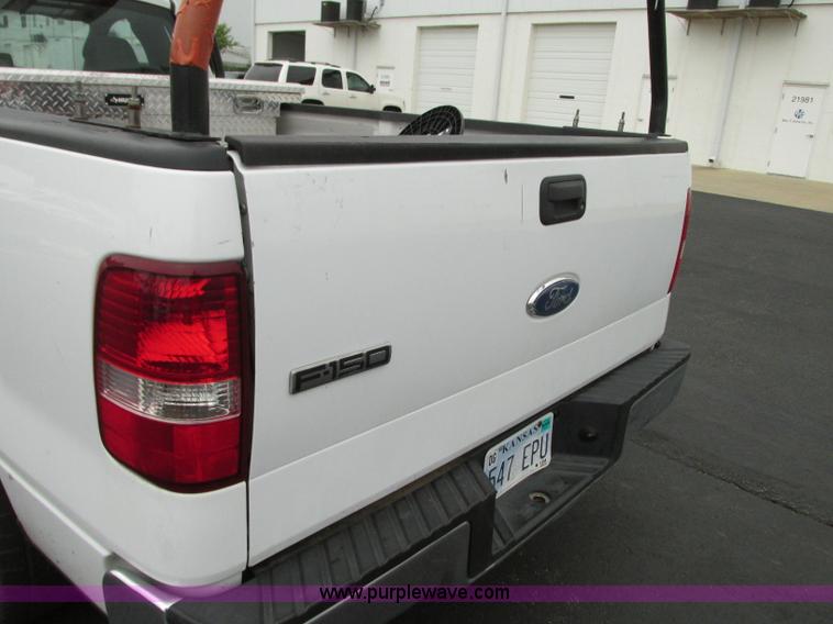 image for item B2998 2008 Ford F150 XL pickup truck