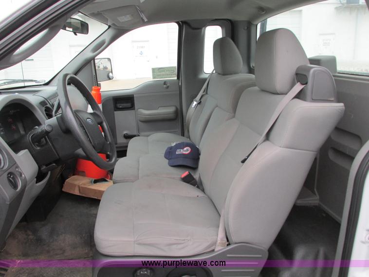 image for item B2998 2008 Ford F150 XL pickup truck