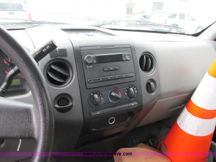 image for item B2998 2008 Ford F150 XL pickup truck