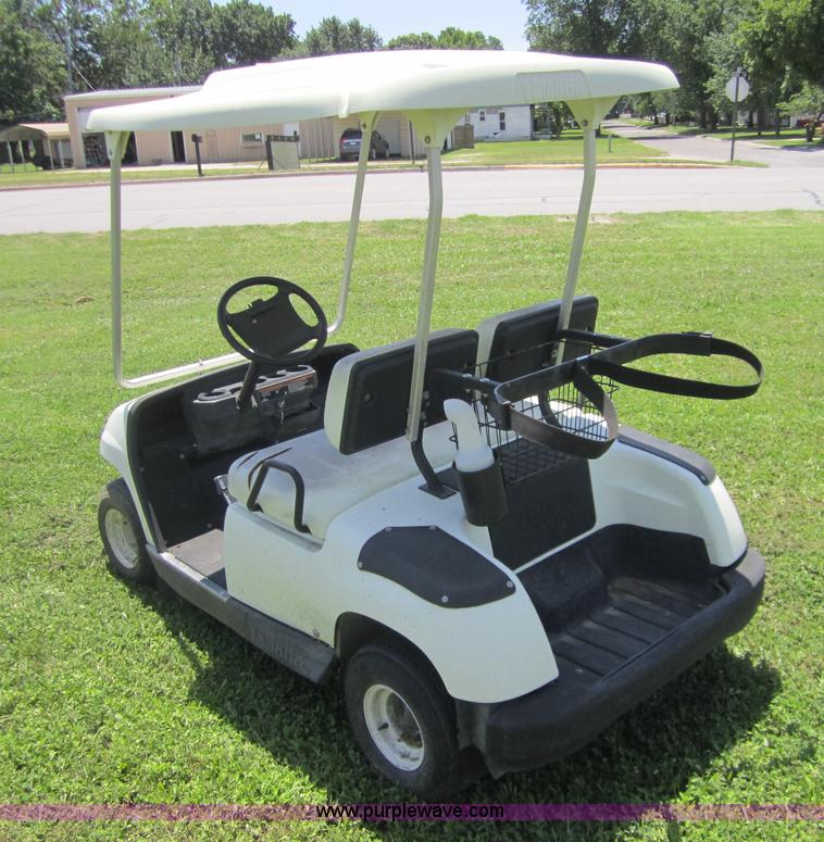 image for item BA9252 2003 Yamaha G22A golf cart