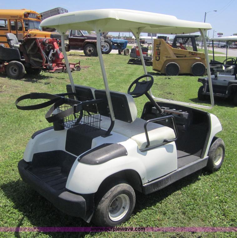 image for item BA9252 2003 Yamaha G22A golf cart