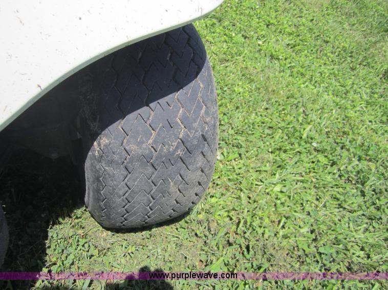 image for item BA9252 2003 Yamaha G22A golf cart