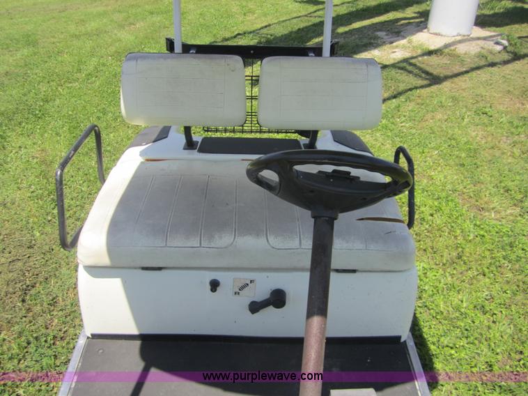 image for item BA9252 2003 Yamaha G22A golf cart