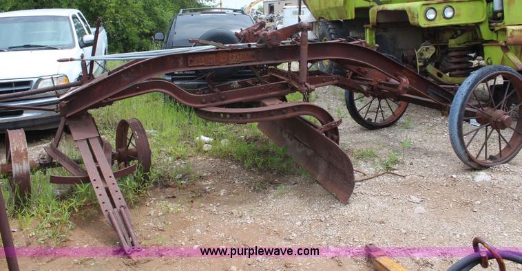 image for item BO9364 Galion G7079A pull type scraper