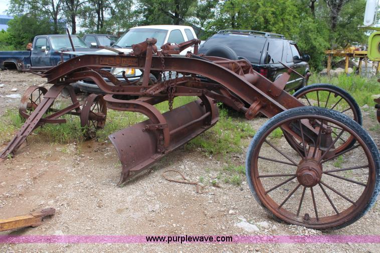 image for item BO9364 Galion G7079A pull type scraper