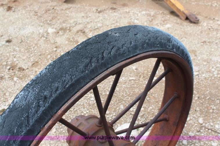 image for item BO9364 Galion G7079A pull type scraper