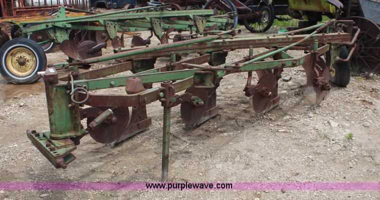 image for item BO9366 John Deere four bottom plow