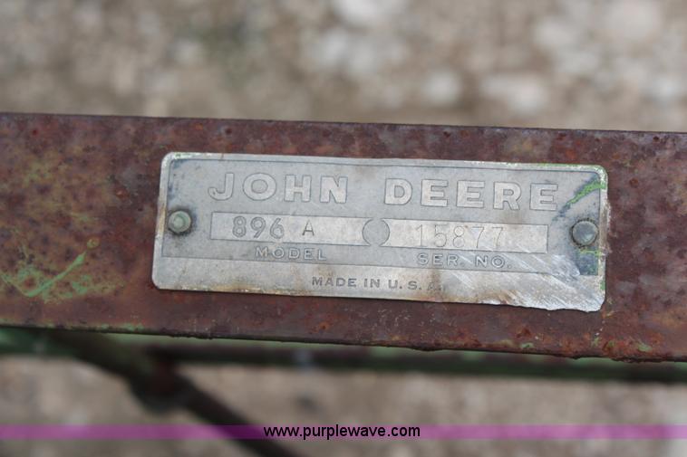 image for item BO9367 John Deere 896A side delivery rake
