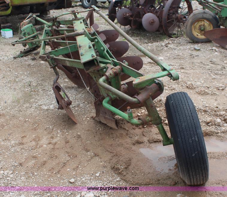 image for item BO9372 John Deere four bottom plow
