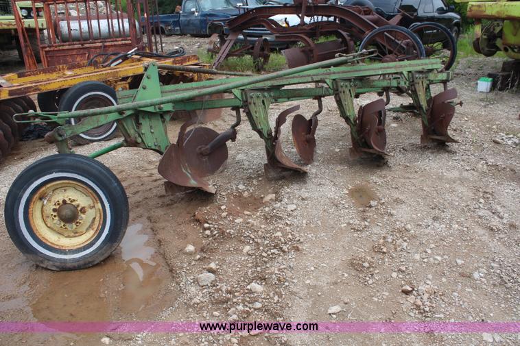 image for item BO9372 John Deere four bottom plow
