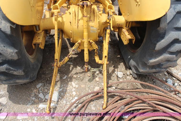 image for item BO9383 Massey-Ferguson MF204 tractor