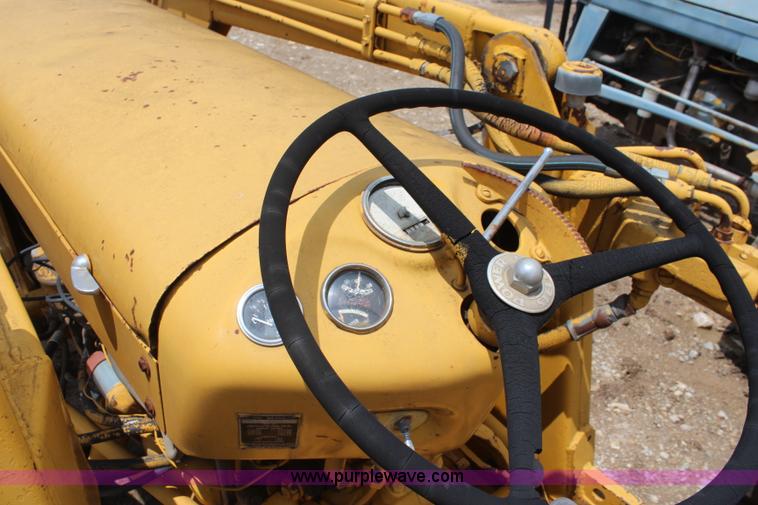 image for item BO9383 Massey-Ferguson MF204 tractor