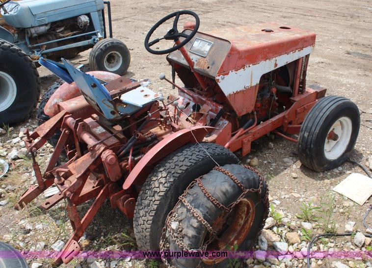 image for item BO9385 Jacobsen G10 turf tractor