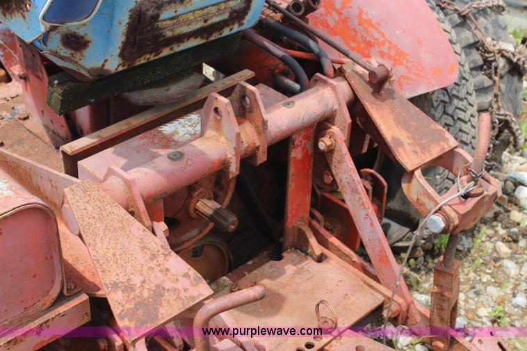 image for item BO9385 Jacobsen G10 turf tractor