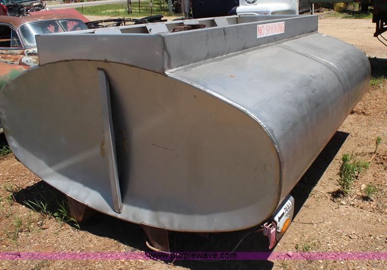 image for item BO9388 1,000 gallon stainless steel tank