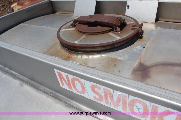 image for item BO9388 1,000 gallon stainless steel tank