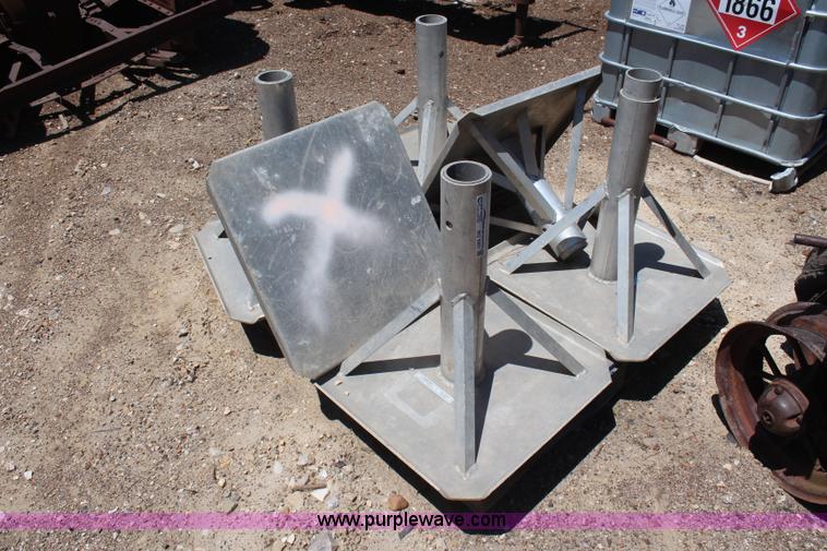 image for item BO9401 (6) aluminum jack stands